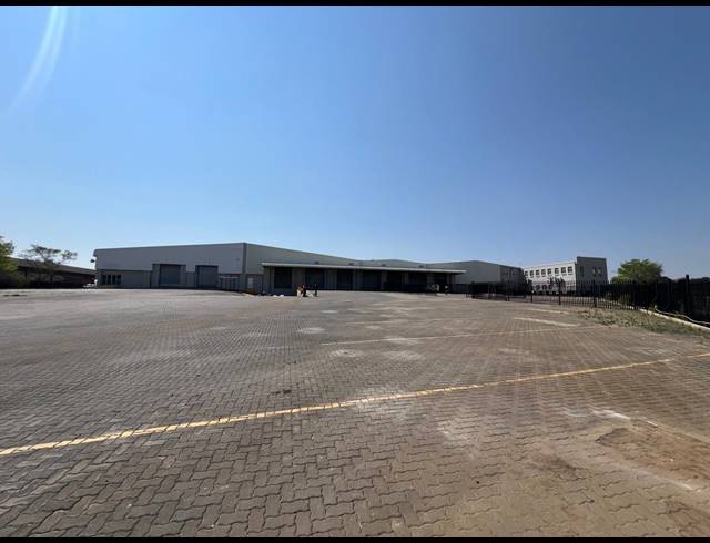 6,242M² WAREHOUSE TO LET IN RANDJESPARK